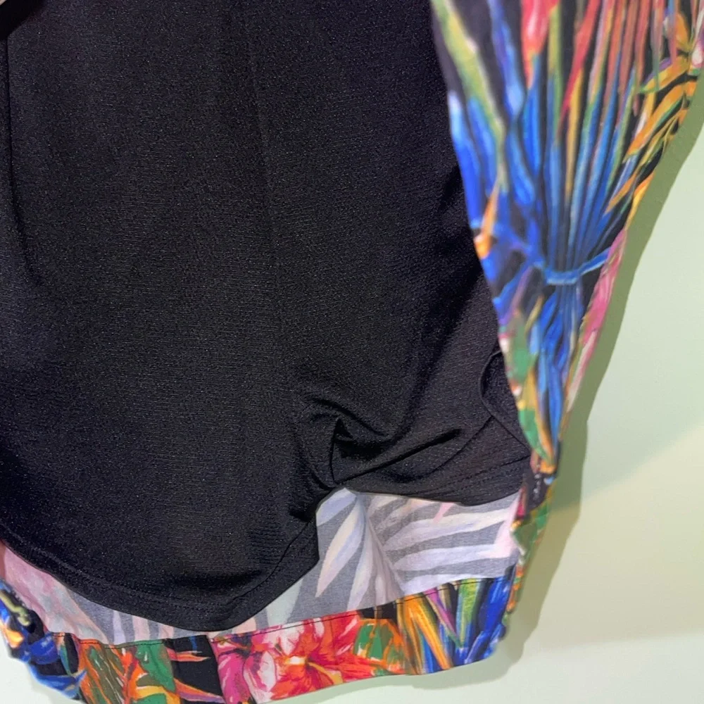 Rafaella tropical floral & leaf pattern skirt. Size large GUC - Picture 7 of 9
